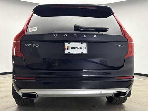 2019 Volvo XC90 T6 Momentum