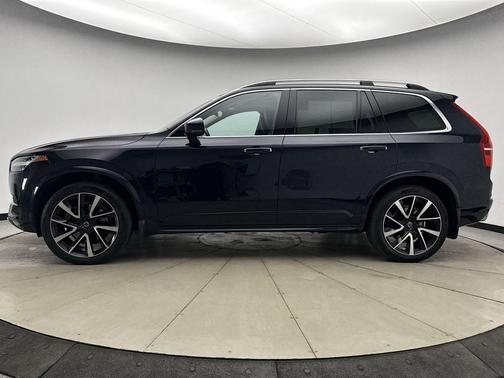 2019 Volvo XC90 T6 Momentum