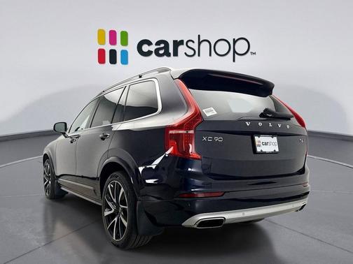2019 Volvo XC90 T6 Momentum