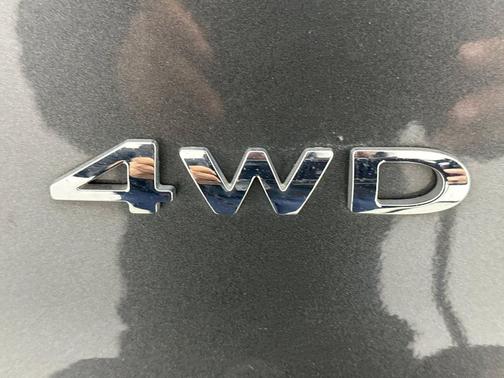 MAGNETIC METALLIC 2019 Ford Explorer XLT