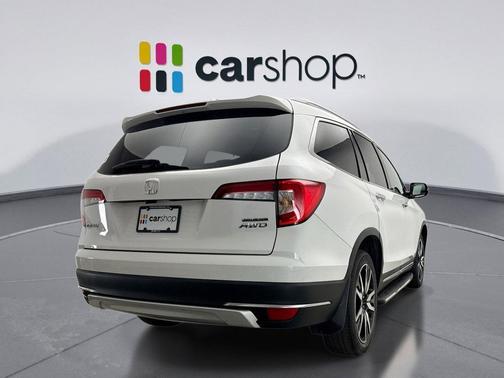 2022 Honda Pilot Touring 8-Passenger