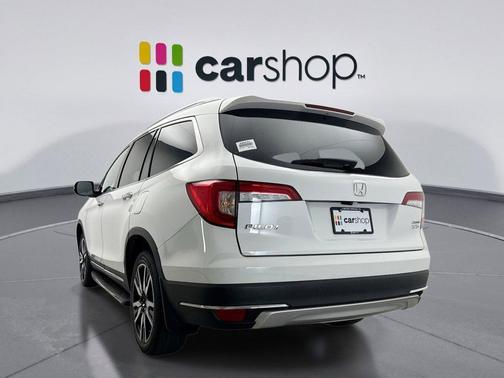 2022 Honda Pilot Touring 8-Passenger