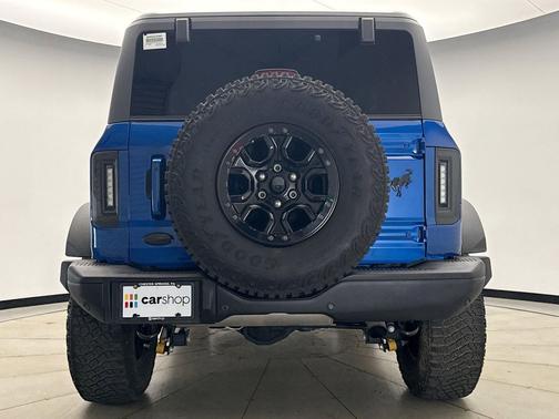 LIGHTNING BLUE METALLIC 2021 Ford Bronco First Edition