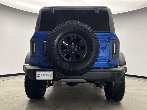 LIGHTNING BLUE METALLIC 2021 Ford Bronco First Edition