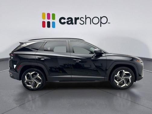 Black Pearl 2024 Hyundai TUCSON SEL