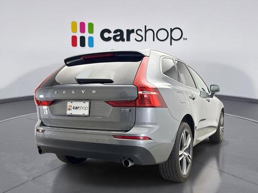 2021 Volvo XC60 T5 Momentum