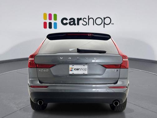 2021 Volvo XC60 T5 Momentum