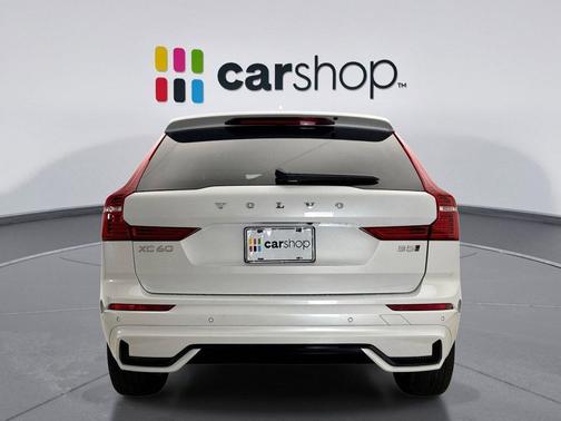 Crystal White 2025 Volvo XC60 B5 Plus