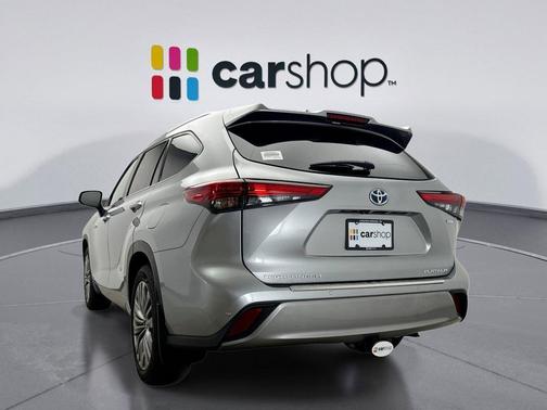 2020 Toyota Highlander Hybrid Platinum