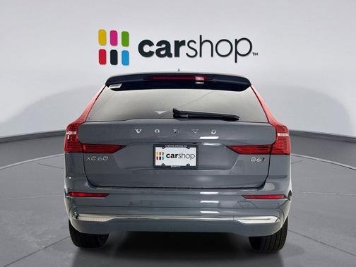 2023 Volvo XC60 B6 Ultimate Bright Theme