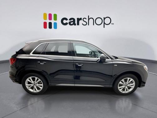 Mythos Black 2025 Audi Q3 Premium 45 TFSI S line quattro Tiptronic