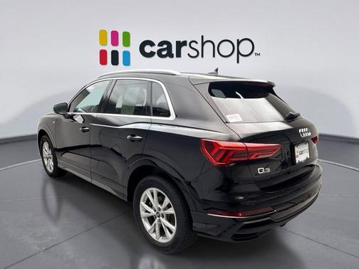 Mythos Black 2025 Audi Q3 Premium 45 TFSI S line quattro Tiptronic