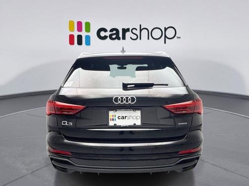 Mythos Black 2025 Audi Q3 Premium 45 TFSI S line quattro Tiptronic