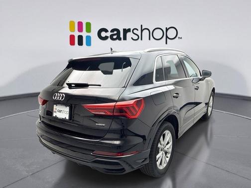 Mythos Black 2025 Audi Q3 Premium 45 TFSI S line quattro Tiptronic