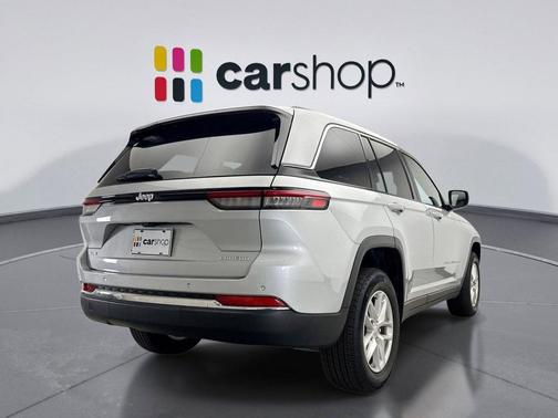 2024 Jeep Grand Cherokee Laredo