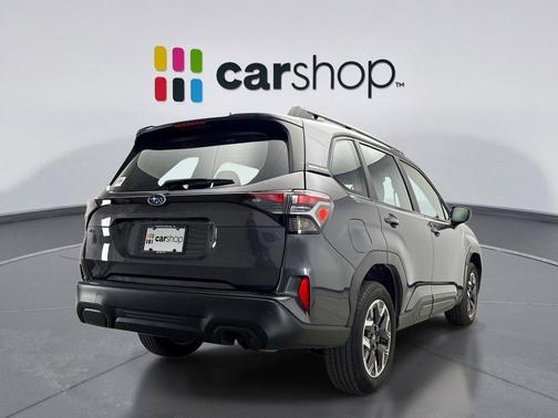 Magnetite Gray Metallic 2025 Subaru Forester Base