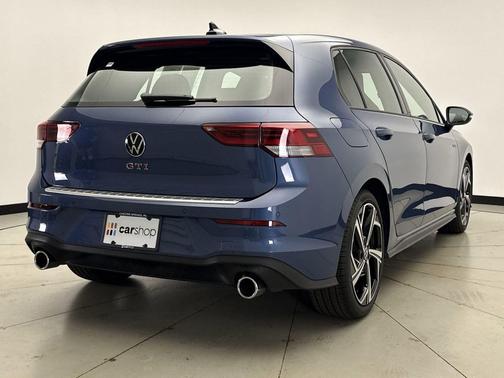 2025 Volkswagen Golf GTI 2.0T SE DSG