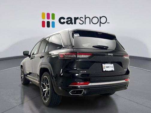 2023 Jeep Grand Cherokee Summit