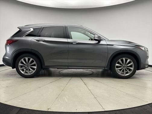 2022 INFINITI QX50 LUXE AWD