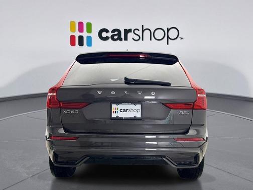 2025 Volvo XC60 B5 Plus