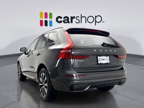 2025 Volvo XC60 B5 Plus