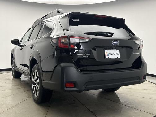 Crystal Black Silica 2025 Subaru Outback Premium