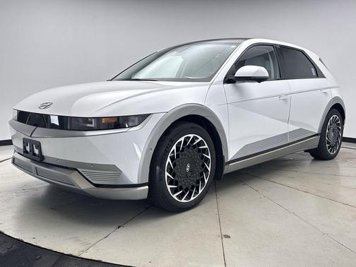 Atlas White 2023 Hyundai IONIQ 5 Limited