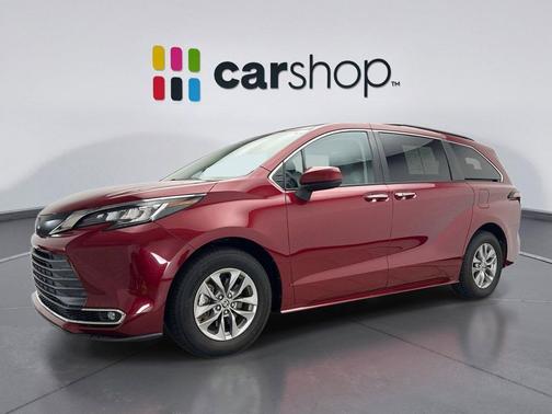 2023 Toyota Sienna XLE