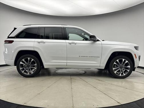 2024 Jeep Grand Cherokee Overland