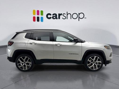 Silver Zynith Metallic Clearcoat 2025 Jeep Compass Limited