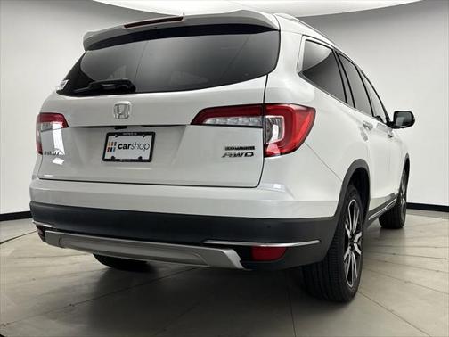 2022 Honda Pilot Touring 8-Passenger
