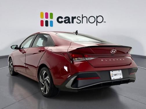 2025 Hyundai ELANTRA Sport