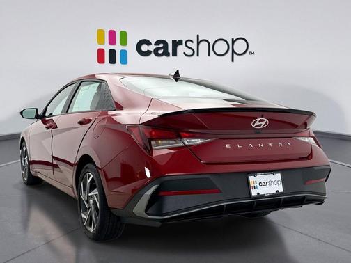 2025 Hyundai ELANTRA Sport