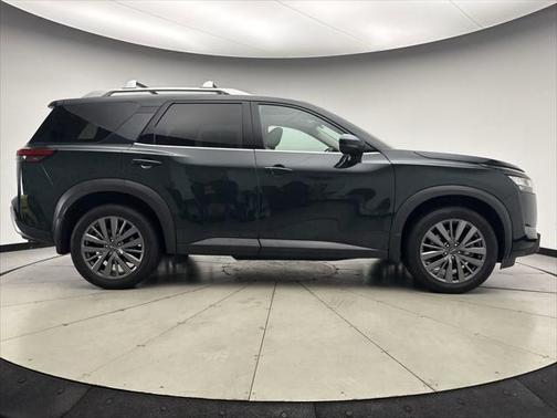 2024 Nissan Pathfinder SL 4WD