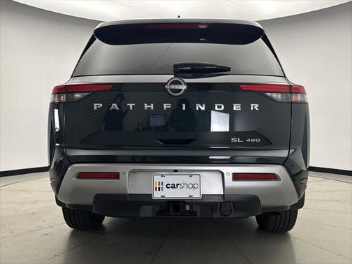 2024 Nissan Pathfinder SL 4WD
