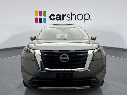 2025 Nissan Pathfinder Platinum 4WD