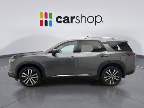 2025 Nissan Pathfinder Platinum 4WD