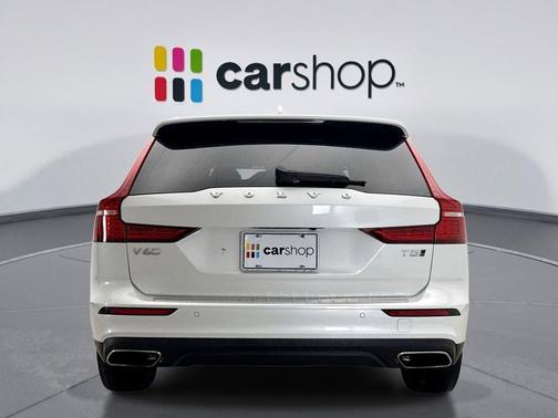 2022 Volvo V60 Cross Country T5