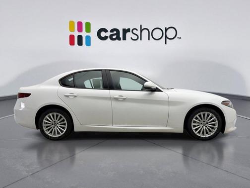 2022 Alfa Romeo Giulia Sprint