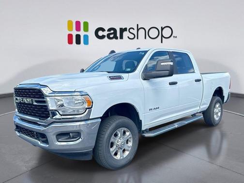 Bright White Clearcoat 2024 RAM 2500 Big Horn Crew Cab 4x4 6'4' Box