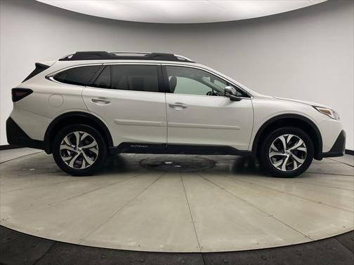 2022 Subaru Outback Touring XT