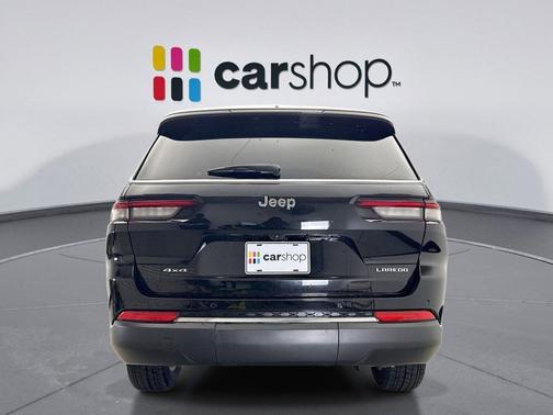 Diamond Black Crystal Pearlcoat 2023 Jeep Grand Cherokee L Laredo