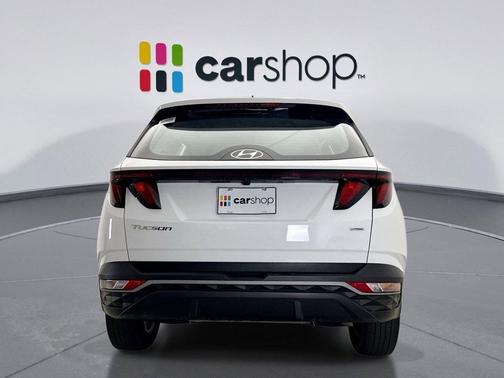 2024 Hyundai TUCSON SE