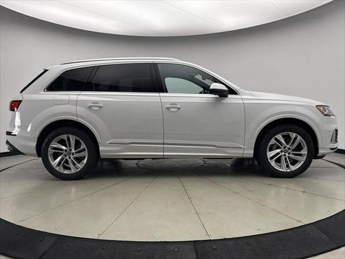 2020 Audi Q7 45 Premium