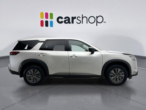 2024 Nissan Pathfinder S 4WD