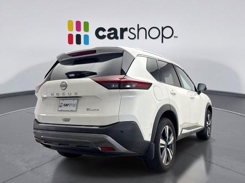Pearl White Tricoat 2023 Nissan Rogue SL