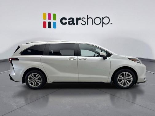 2022 Toyota Sienna Platinum 7 Passenger