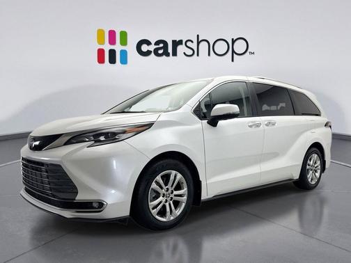 2022 Toyota Sienna Platinum 7 Passenger