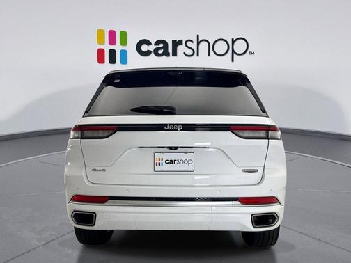 2022 Jeep Grand Cherokee Summit