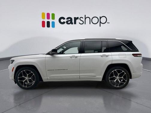 2022 Jeep Grand Cherokee Summit